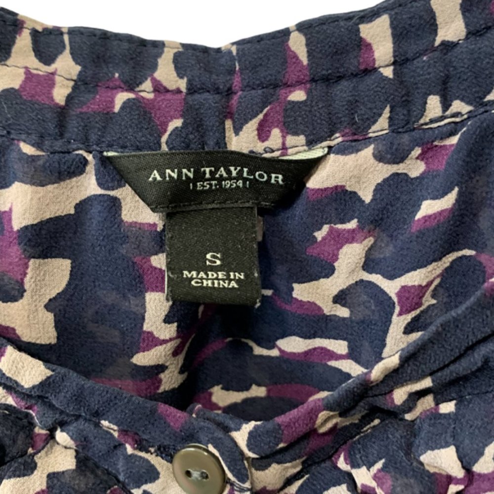 Ann Taylor Graphic Sheer Ruffle Silk Top Small - Picture 6 of 12